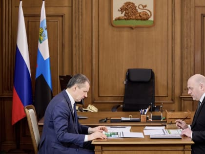 Вячеслав Гладков провёл двухстороннюю рабочую встречу с главой администрации Ракитянского района Анатолием Климовым