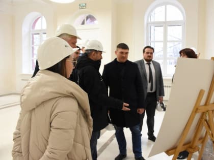 Качественно и в срок: депутаты проверили, как идёт капремонт Белгородского лицея №9