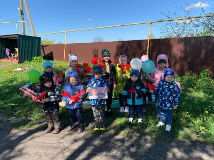 В детских садах Алексеевского городского округа отметили Первомай - праздник мира, весны и труда