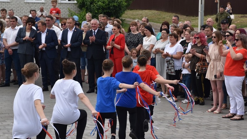 Уразово белгородская новости. ФОК Уразово. Спортивный комплекс Русичи. Поселок Уразово.