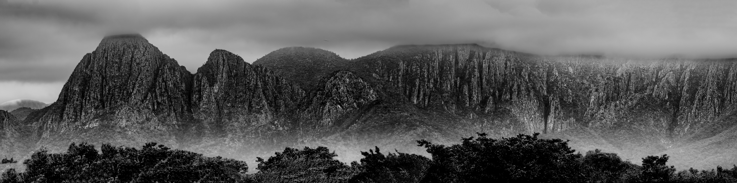 A Coluna dos Gigantes