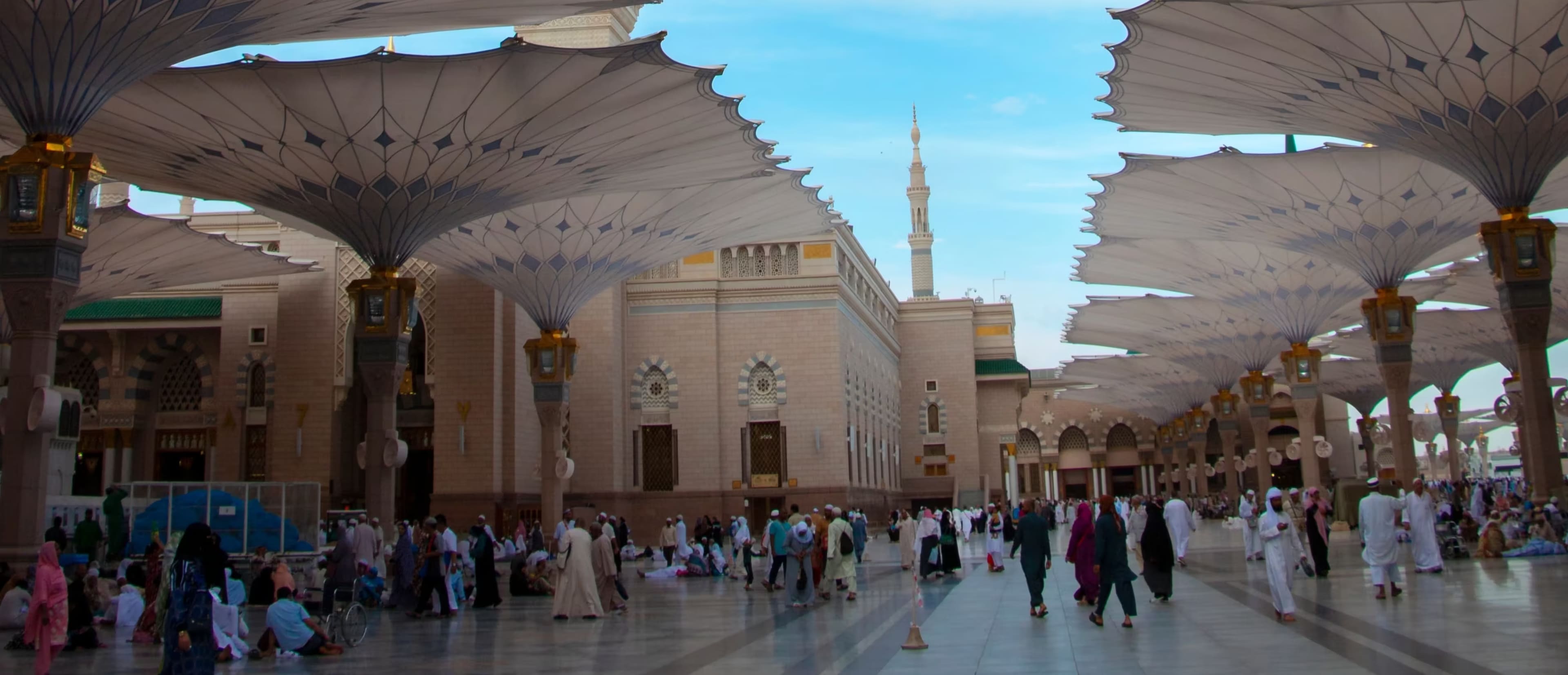 Umrah Services hero image