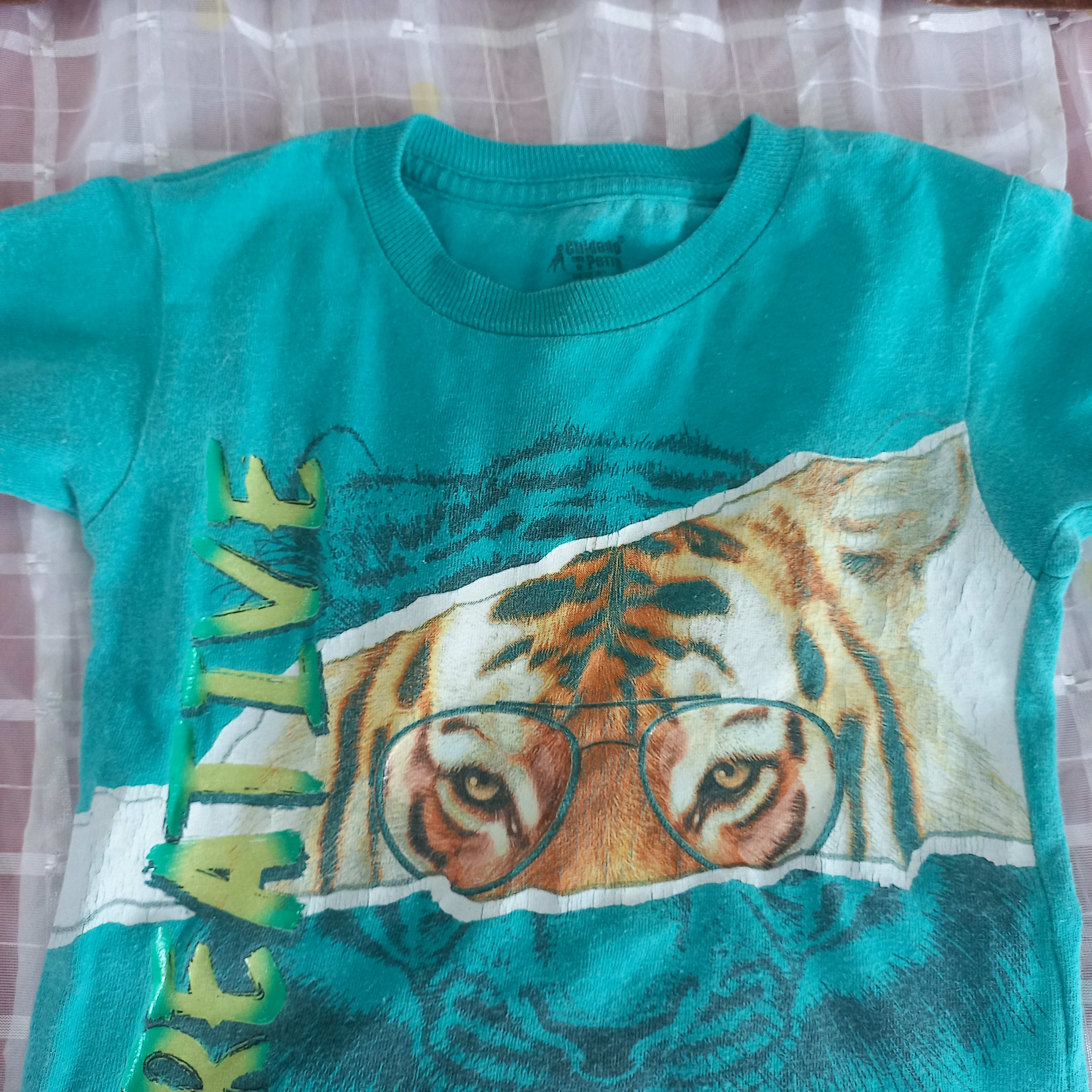 Camisa Verde Infantil con Tigre y "Creative"