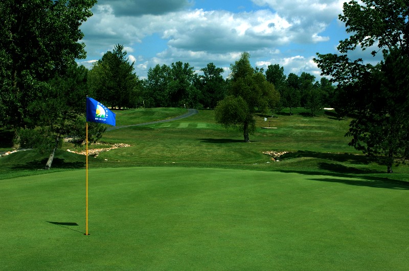 Colonial Golfers Club overview