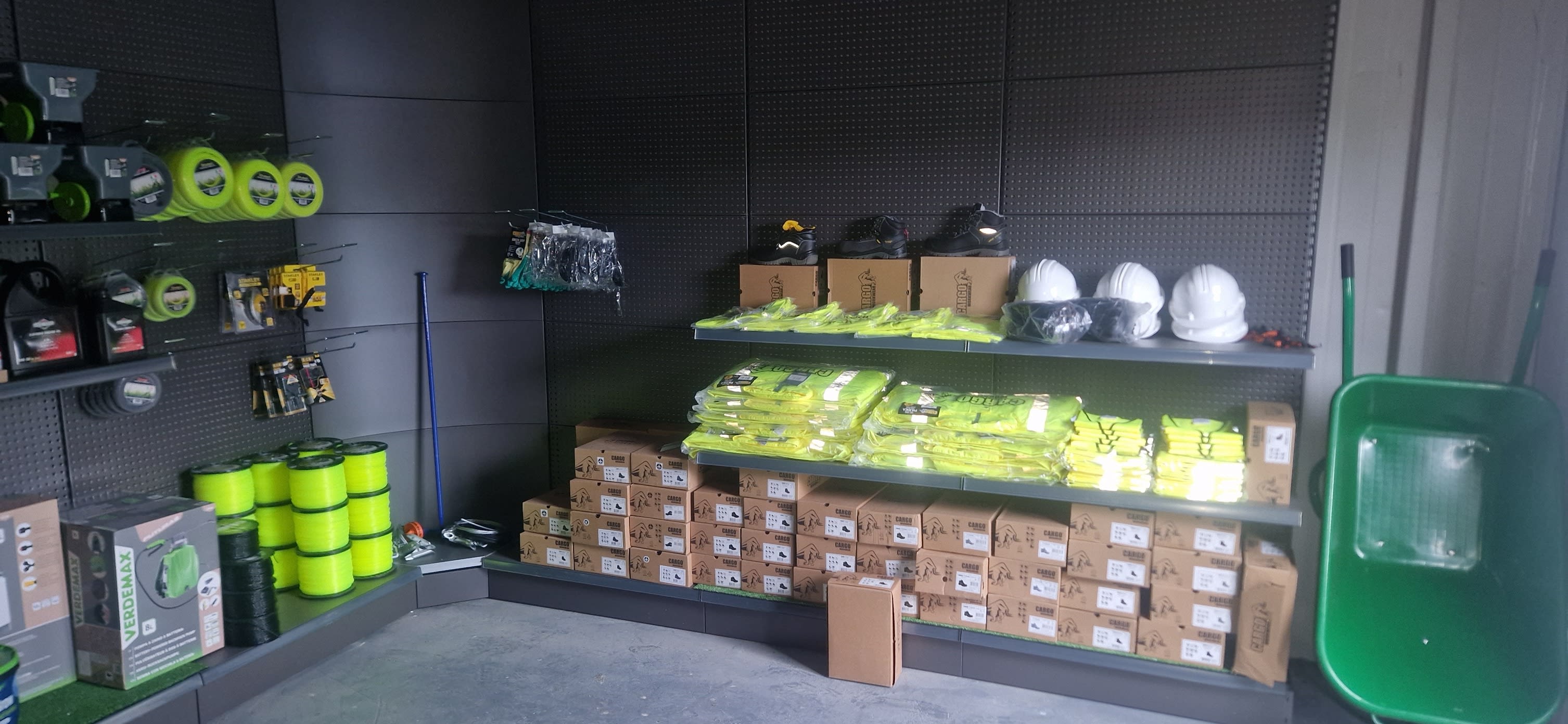 PPE and other protective outdoor work wear