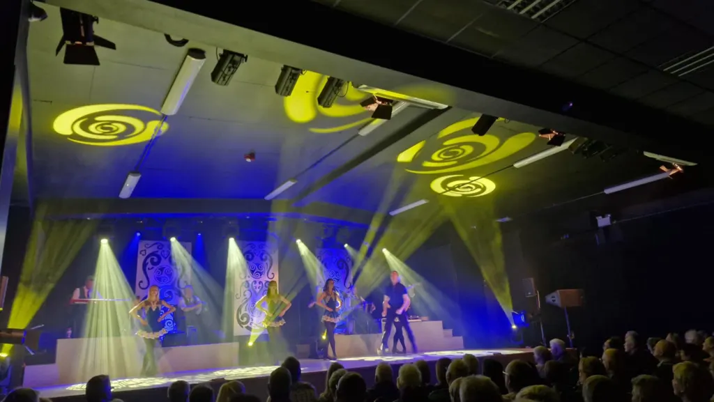 953ad4ea-f4fe-41f6-9402-a44c4b215ad6 Irish dance and music concert