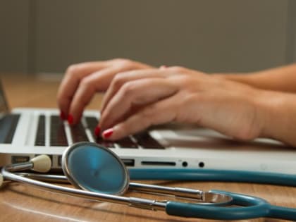 На работу в сельские медучреждения в Крыму приняли 97 специалистов в 2023 году