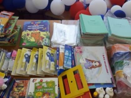 Керчане собрали книги и канцтовары для школьников Херсонской и Запорожской областей