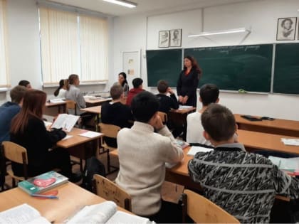 В Симферопольском районе сотрудники полиции провели профилактические беседы с учащимися