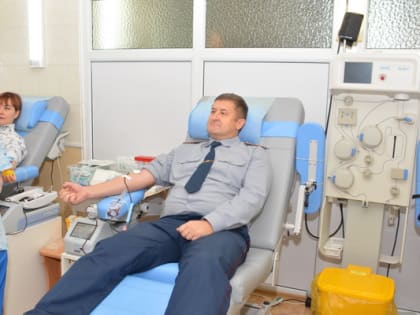 Сотрудники и ветераны УИС Крыма оказали донорскую помощь
