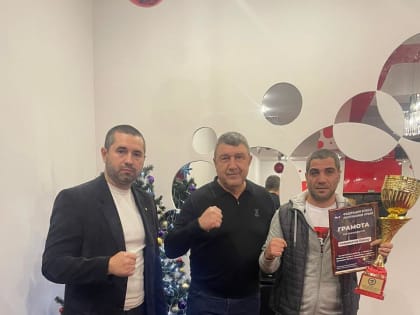 В Федерации бокса Республики Крым чествовали ялтинских спортсменов