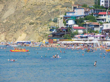 Отпускная лихорадка: почему люди часто болеют во время отпуска, как этого избежать