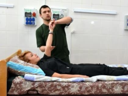 В Крыму прошло первое занятие школы реабилитации для пациентов с инсультом