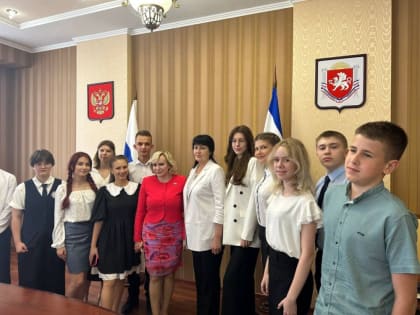Ольга Ковитиди: В рамках реализации программы «Крымский мост», дарящей возможность одаренным крымским детям учиться в Классическом пансионе МГУ им. М.В