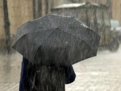 Холодный фронт принесёт в Крым проливные дожди и заморозки