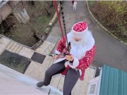 Крымские спасатели подарили детям праздник (видео)