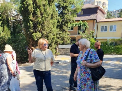 Глава администрации Ялты проверила как налажен процесс вывоза мусора в регионе