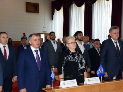 Состоялась 1-я сессия Симферопольского городского совета II созыва