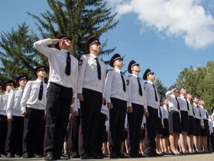 В Симферополе вручили дипломы выпускникам Крымского филиала Краснодарского университета МВД РФ