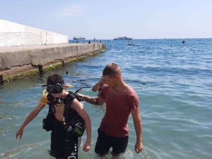 День офицера России в Ялте: занятия на воде и под водой