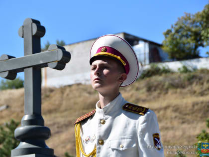 В Симферополе почтили память воинов, павших в Крымской войне