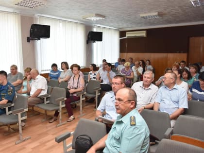 В Администрации города Красноперекопска состоялось расширенное аппаратное совещание