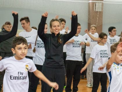 В Ялте состоялась зарядка с министром спорта Крыма