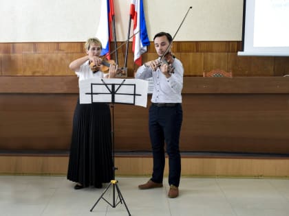 Дуэт преподавателей  Черноморской детской  школы искусств — лауреаты конкурса «ПРИЗНАНИЕ-2023»