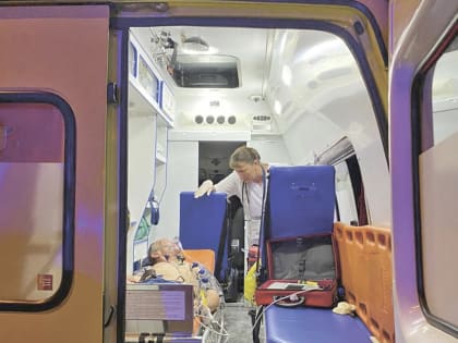 Врач скорой помощи рассказала, как спасла 20-летнего парня с менингитом