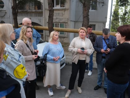 Глава администрации Ялта провела очередную выездную встречу с жителями Гаспры