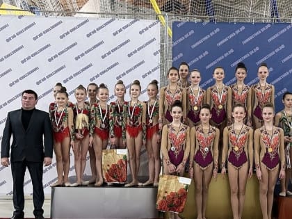 200 спортсменов приняли участие в Открытом чемпионате и первенстве Симферополя по эстетической гимнастике
