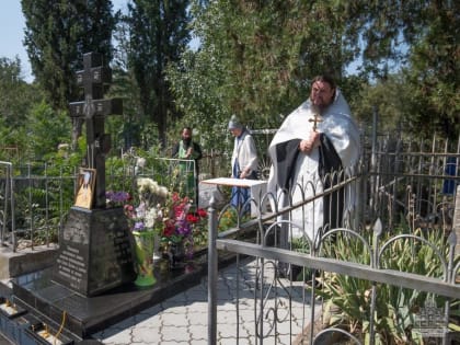 В Севастополе почтили память протоиерея Владимира Карпец