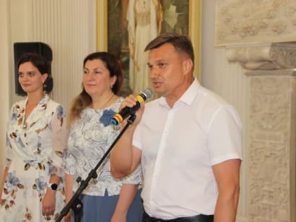 Соцработников Ялты поздравили с профессиональным праздником