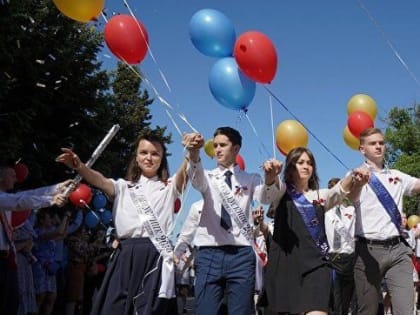 В Севастополе на последний звонок будут пускать по спискам