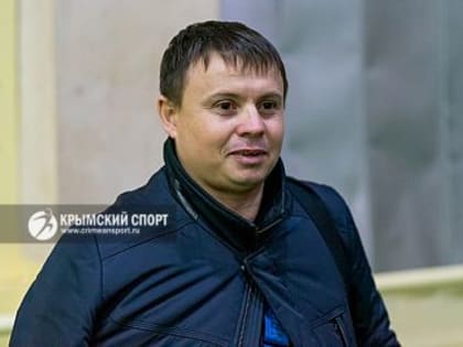 Александр Деревенский:
"Тяжело наблюдать за игрой со скамейки запасных"