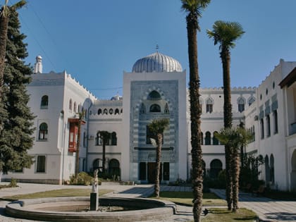 Две здравницы Ялты – в топ-5 лучших санаториев бывшего СССР