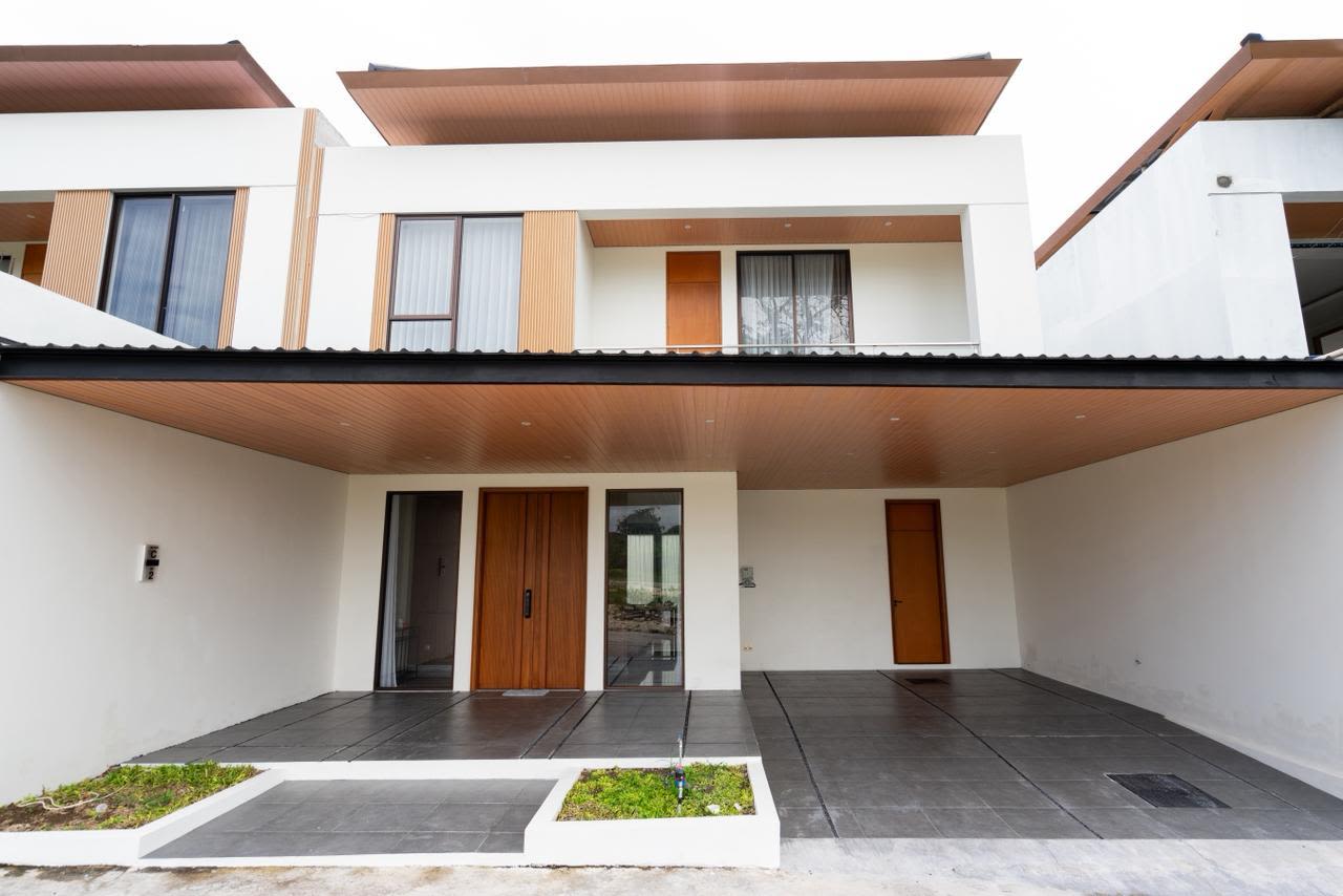 Luxury Villa in Elite Umalas Area with One Gate Security