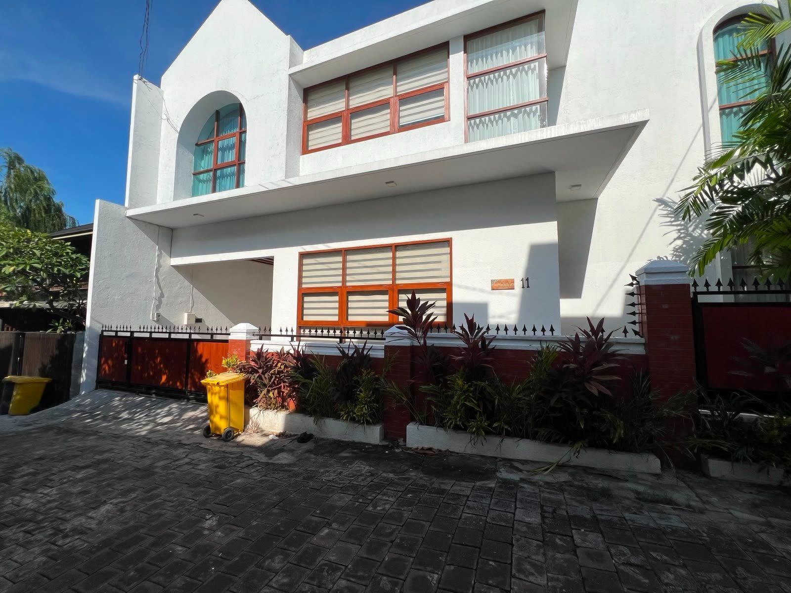 Stunning Mediterranean-Boho Villa 3 Bedrooms in Private Umalas, Bali