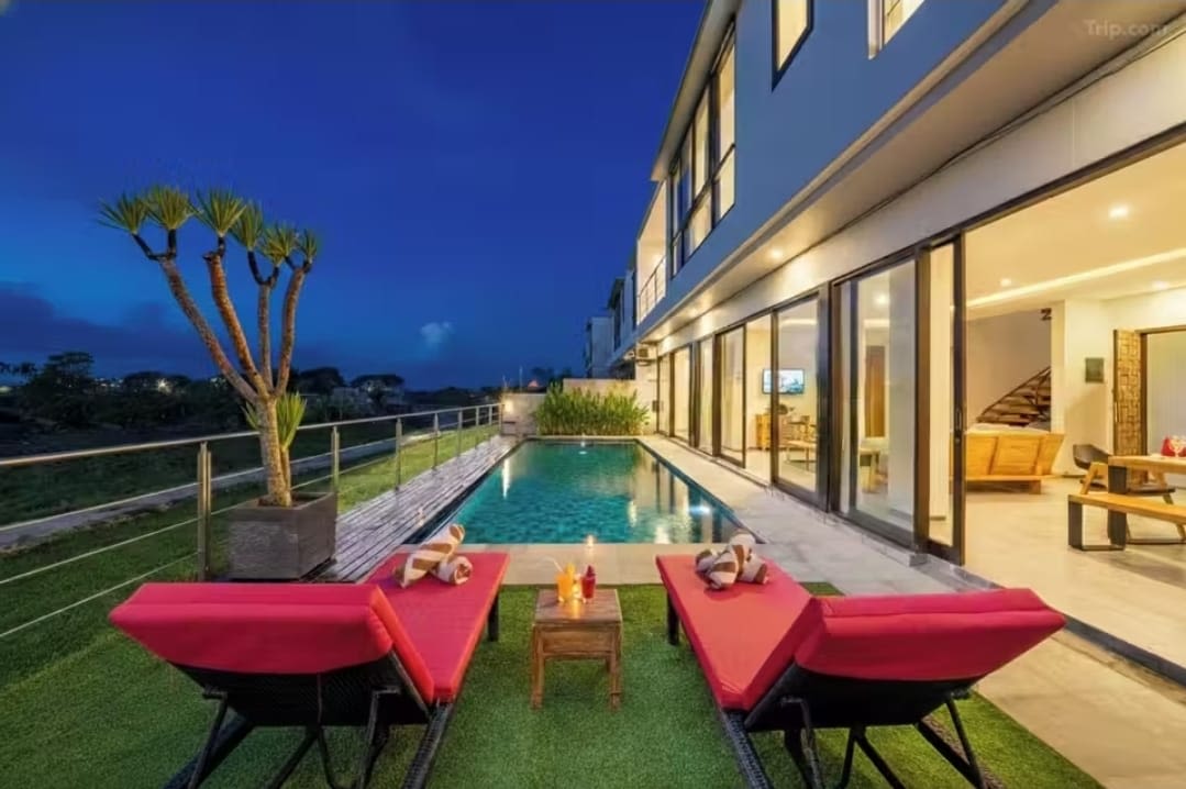 Fully Furnished 4-Bedroom Villa in Kerobokan, Seminyak