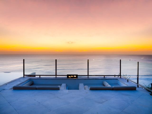 Cliff Front Luxury Villa & Wedding Venue in South Kuta – Ocean View - Image 5