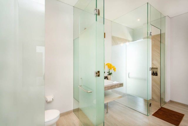 Luxury 4BR Villa with Jacuzzi – Kerobokan, Seminyak - Image 12