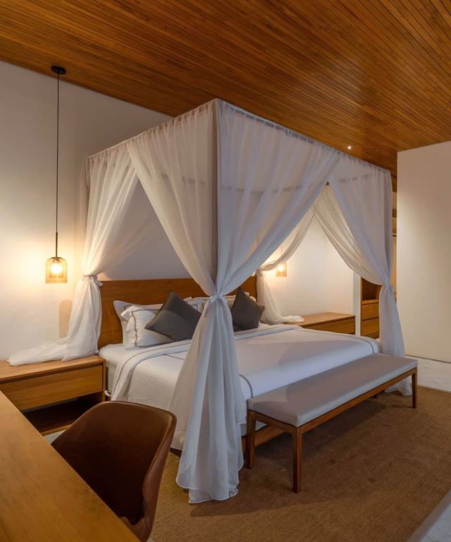 Two Luxury Villas on One Freehold Plot Near Brawa Beach, Canggu - Image 22