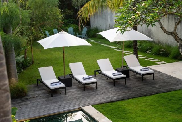 Two Luxury Villas on One Freehold Plot Near Brawa Beach, Canggu - Image 25