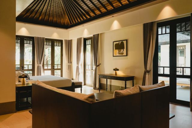 Luxury 5BR Freehold Villa with Rice Field View – Tiying Tutul, Pererenan - Image 10