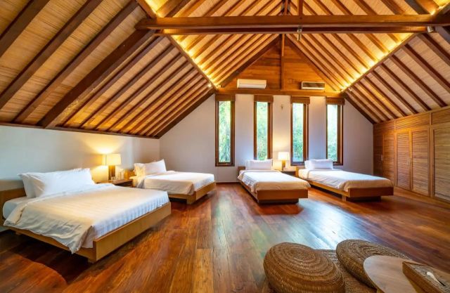 Large Luxury Villa with Rice Field View in Kerobokan - Image 4