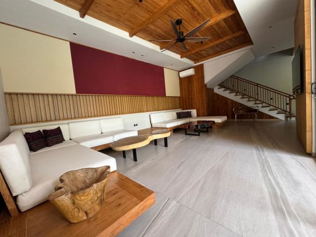 Luxury Modern Villa in Berawa, Canggu - Image 5