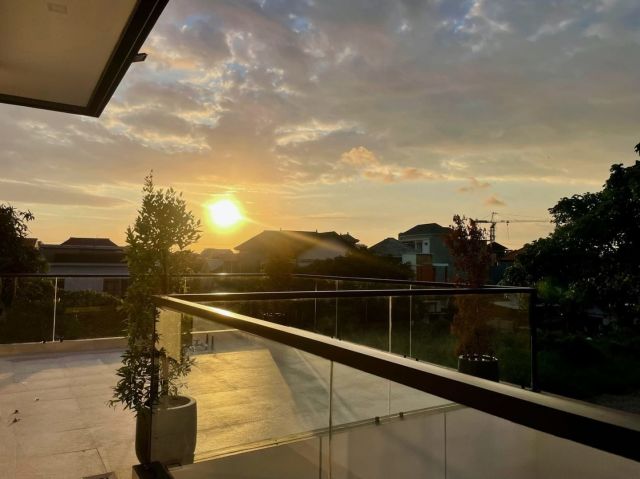Luxurious Modern Villa in Canggu - Image 20