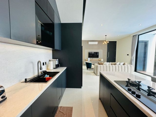 Luxurious Modern Villa in Canggu - Image 32