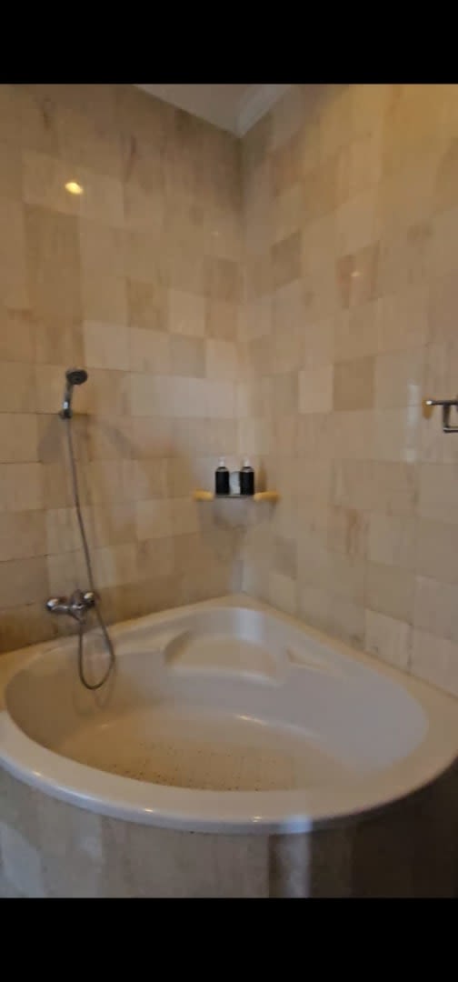Luxury Traditional Villa in Seminyak – Walking Distance to Beach - Image 11