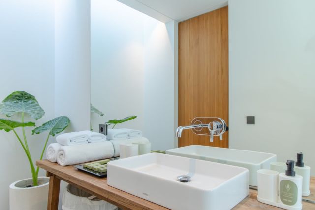 Modern 2BR Tropical Villa – Prime Canggu Location - Image 23